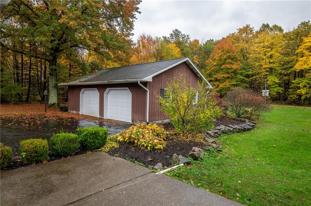 864 Vernon Road Greenville, PA 16125 - Photo 22 of 25