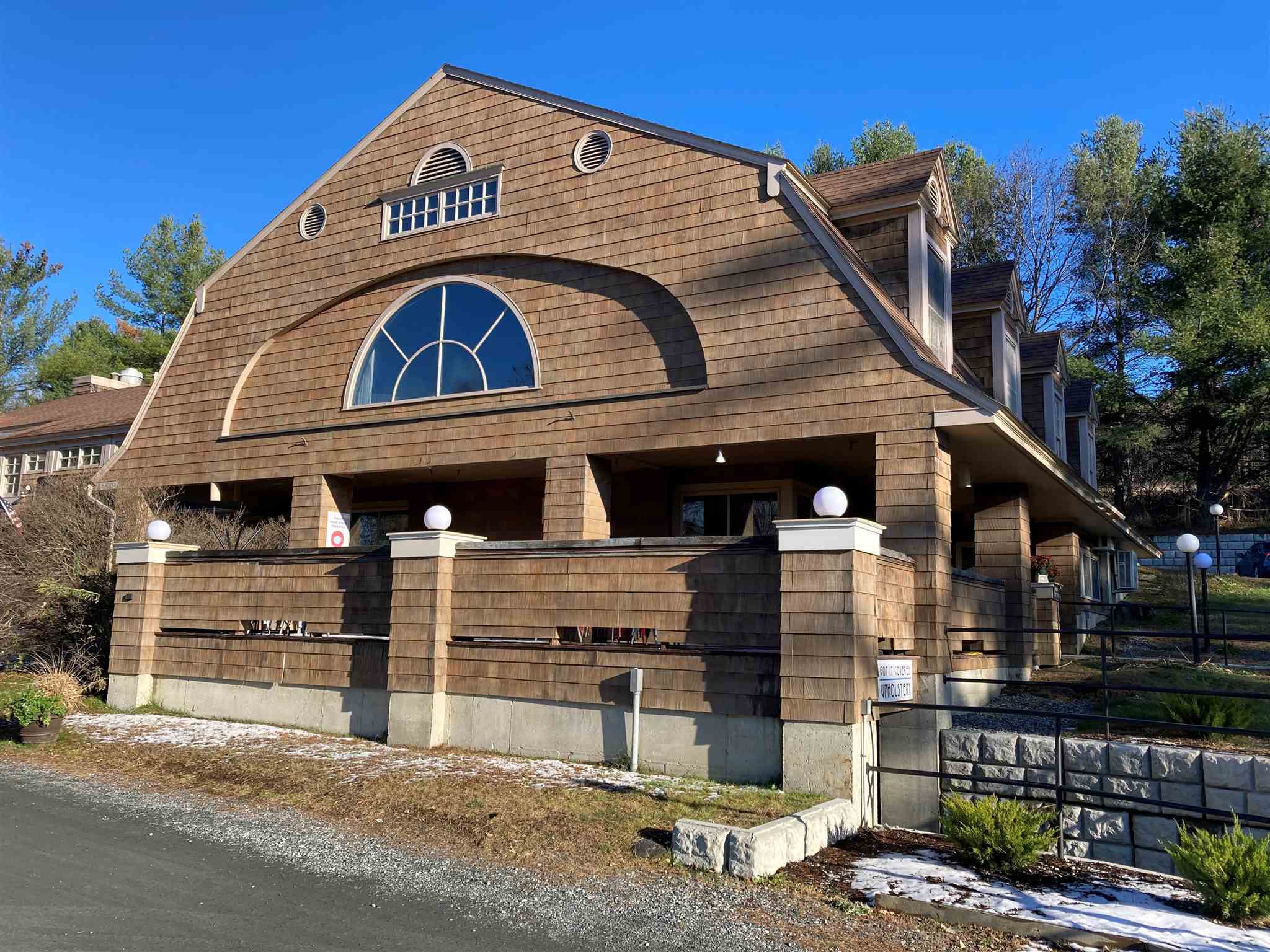 442 East Woodstock Road, Unit 4A Woodstock, VT 05091 - Photo 3 of 25