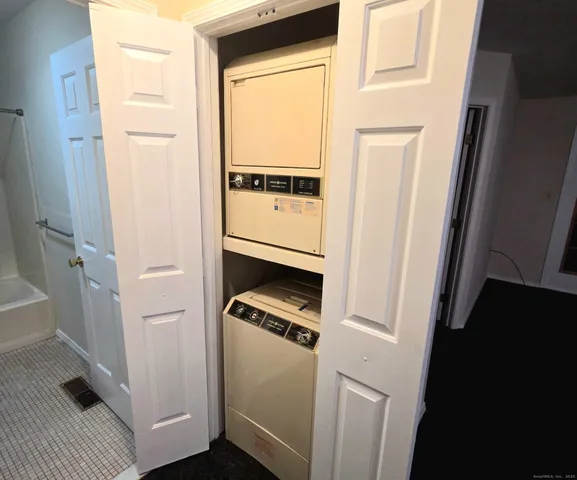 a view of walk in closet