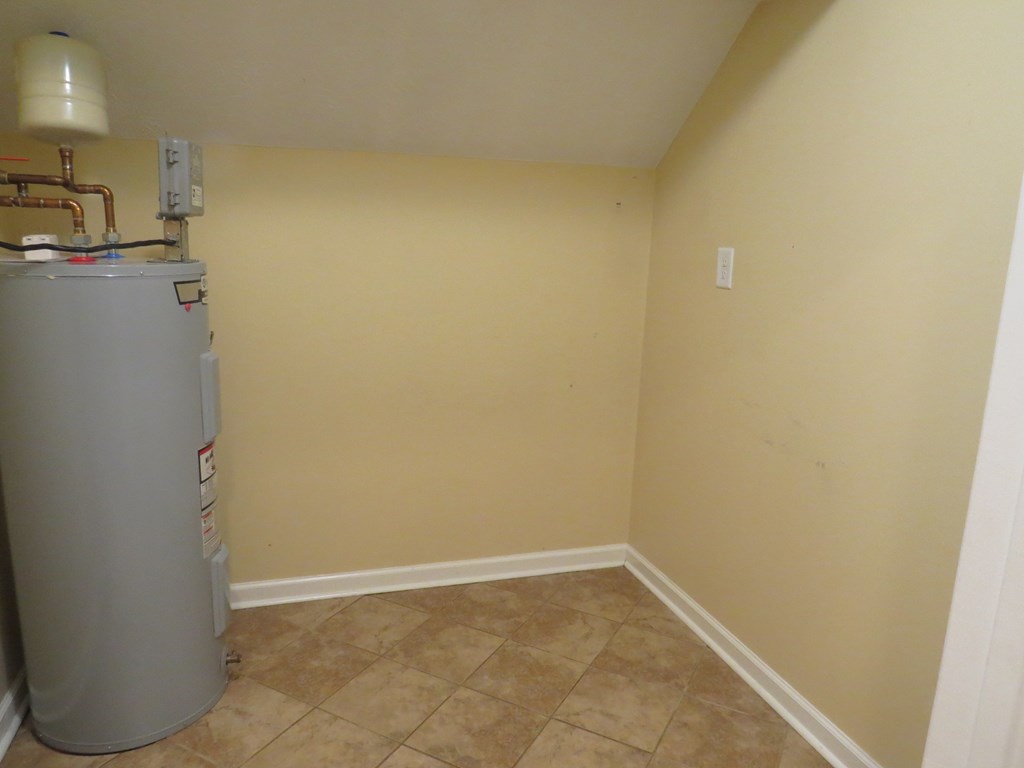 8975 Moore Road Columbus, GA 31904 - Photo 10 of 36 Large storage room