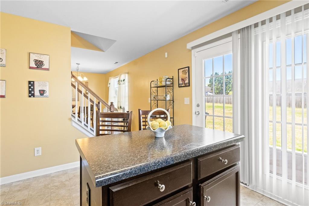 508 Carter Ridge Drive Reidsville, NC 27320 - Photo 14 of 39 Kitchen Island