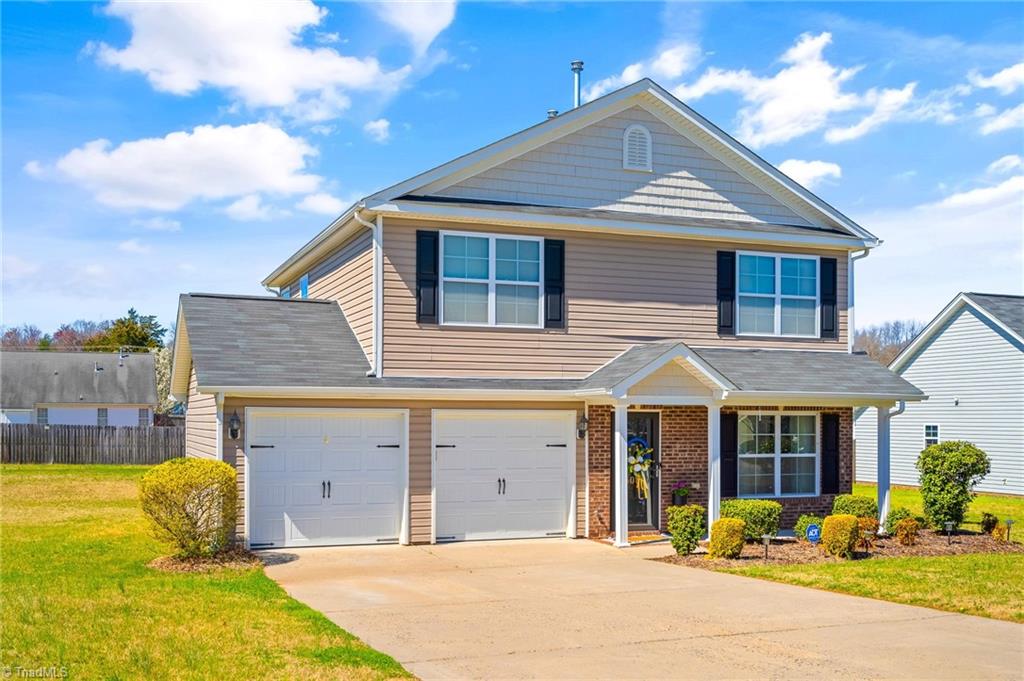 508 Carter Ridge Drive Reidsville, NC 27320 - Photo 3 of 39 Spacious Garage!