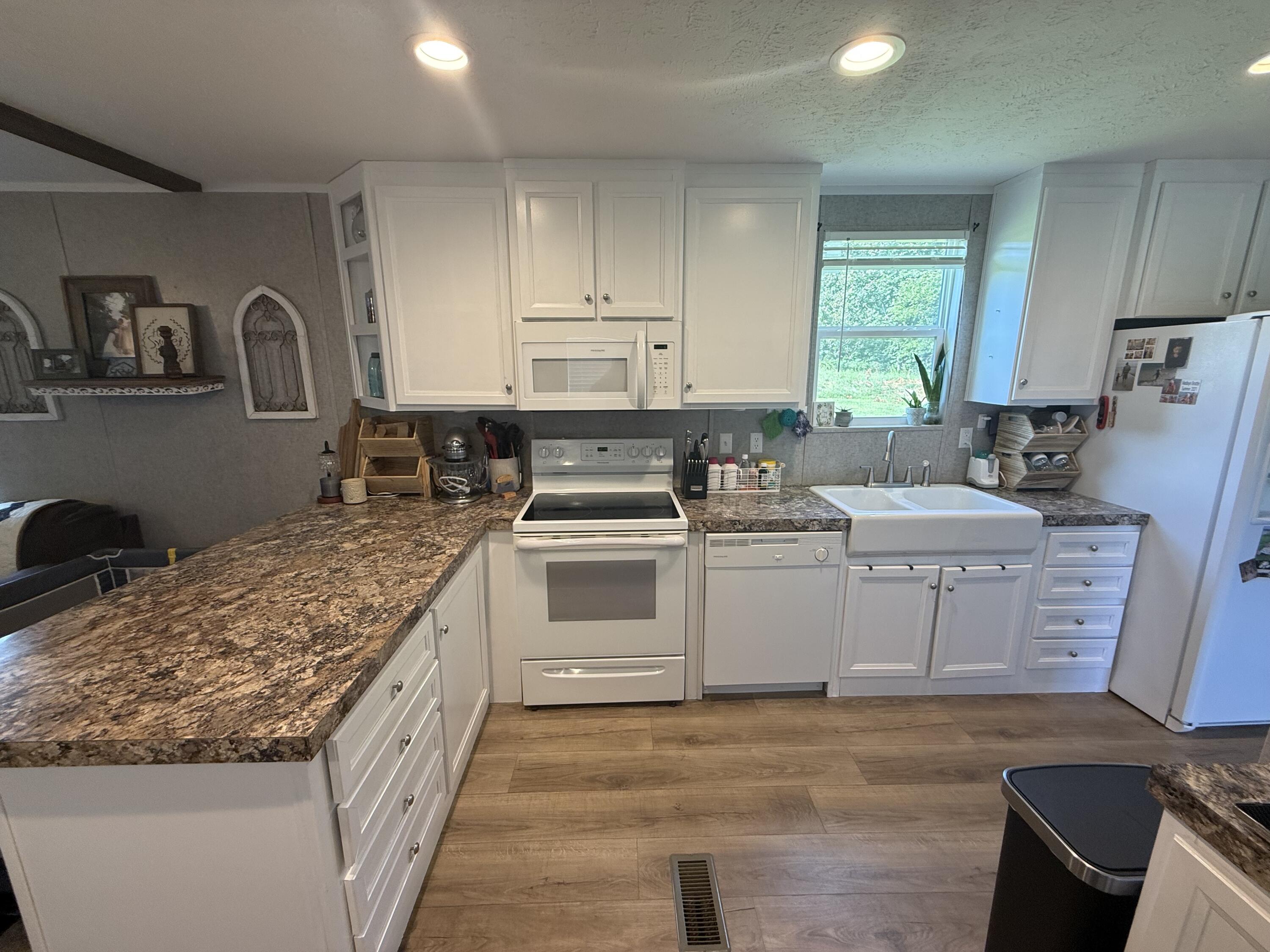 6731 Raccoon Road Pierce City, MO 65723 - Photo 86 of 99 IMG_9513