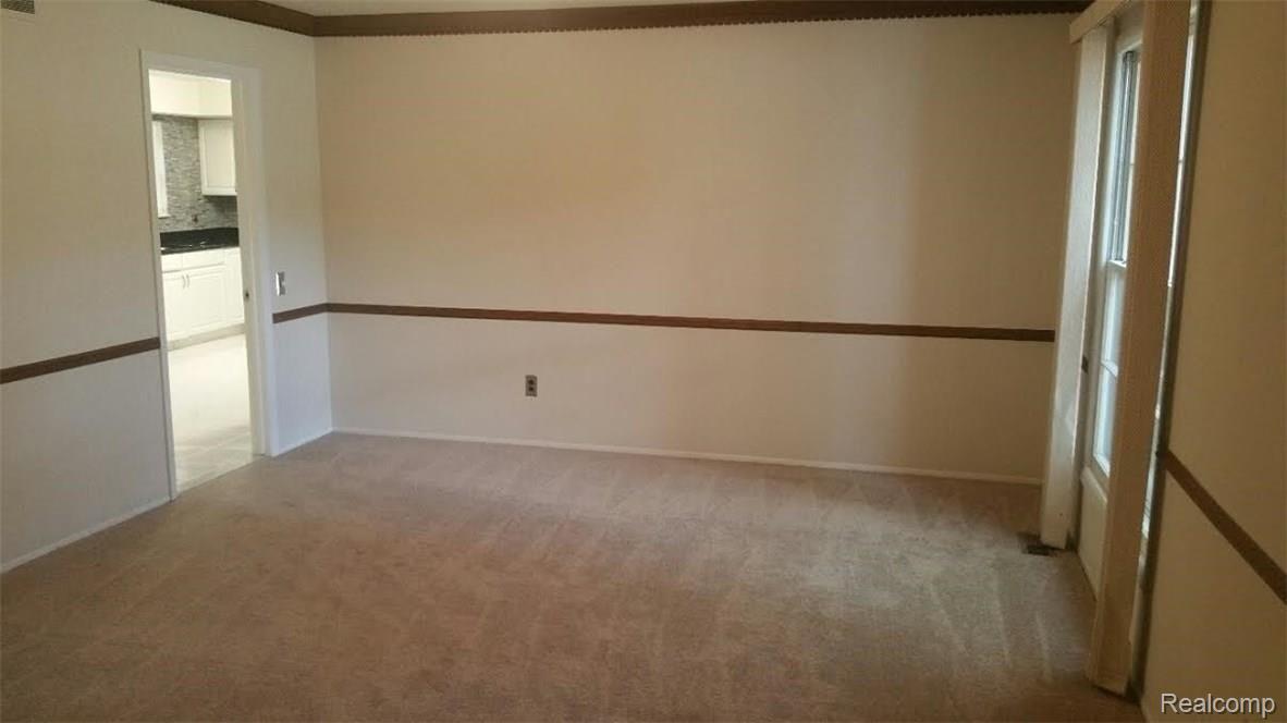 4954 Green Road West Bloomfield, MI 48323 - Photo 14 of 21 Green14.jpg