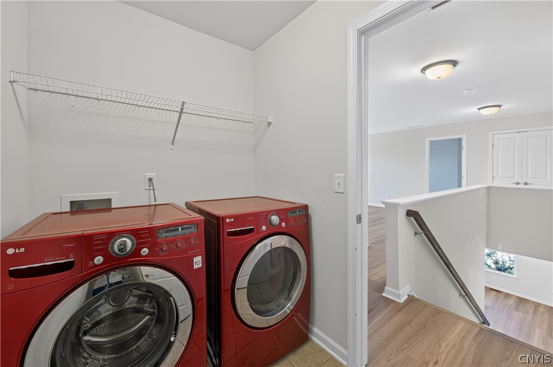 101 Rising Crest Circle Manlius, NY 13116 - Photo 16 of 35 2nd Floor Laundry