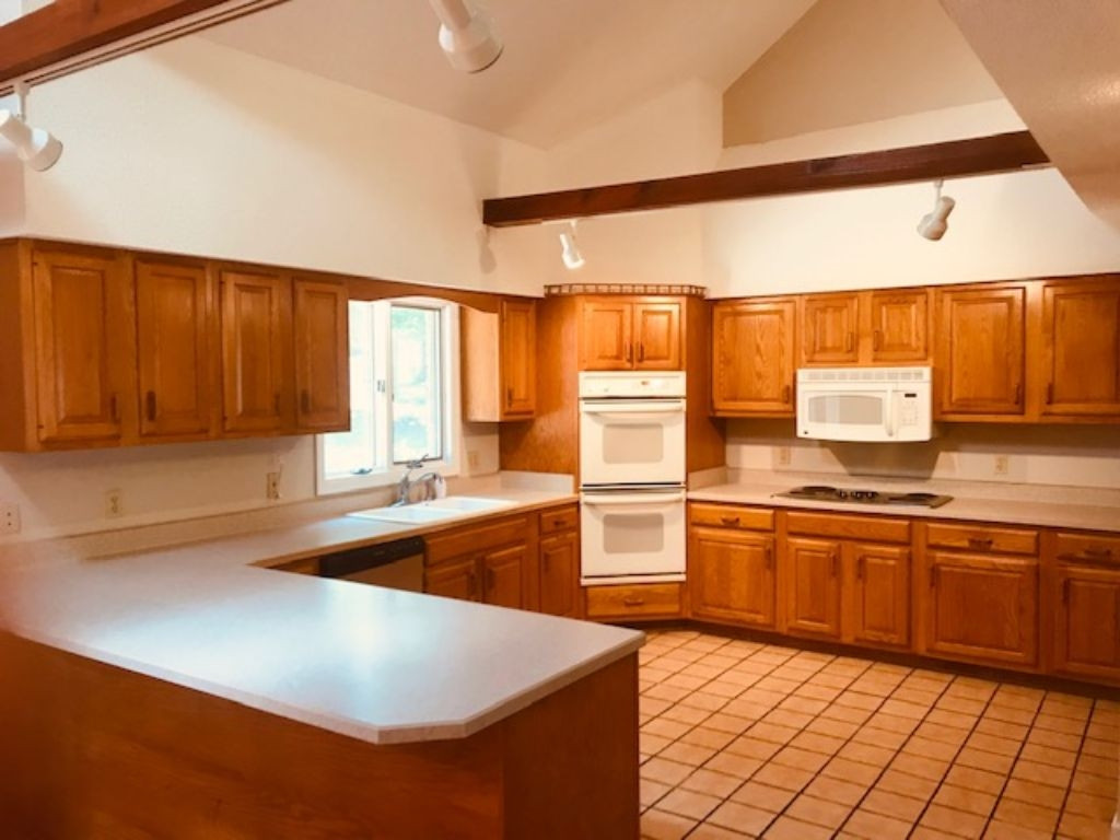 206 Spring Valley Road Unicoi, TN 37692 - Photo 6 of 23 Photo 6