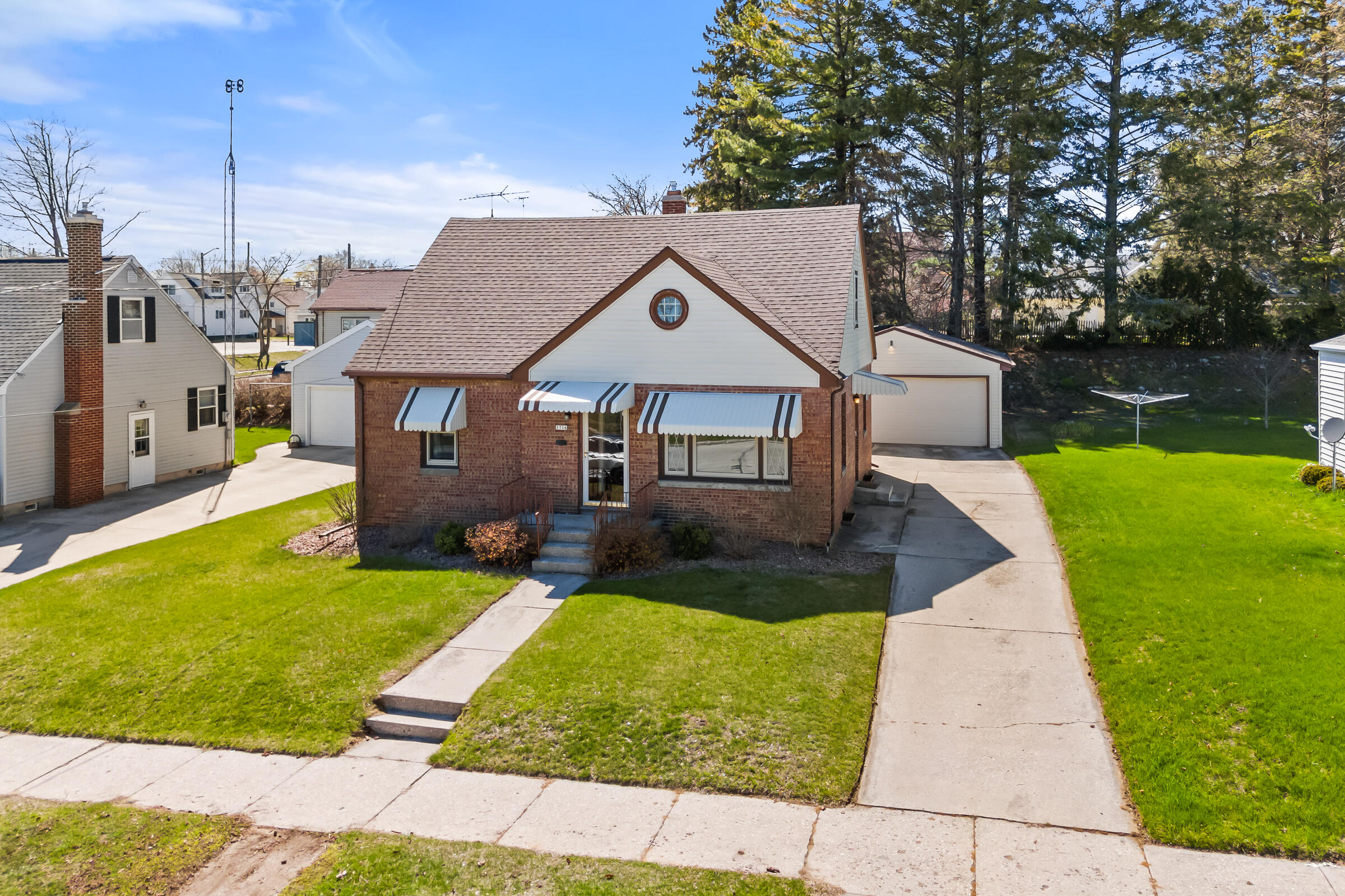 1716N9th-1