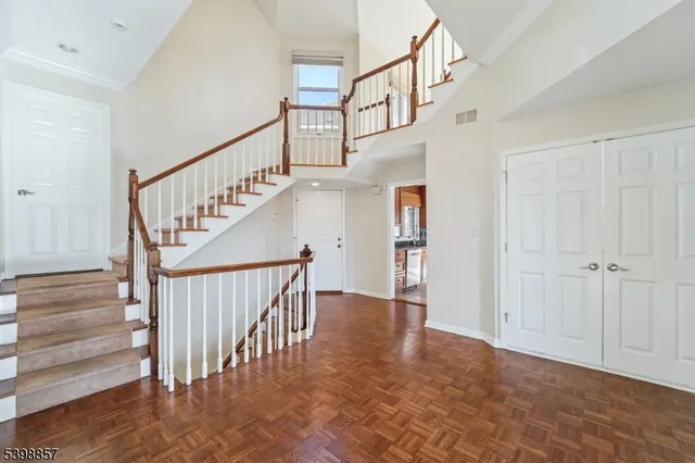 $1,145,000 | 2 Casper Court, Florham Park, NJ 07932