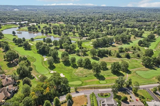 $1,145,000 | 2 Casper Court, Florham Park, NJ 07932