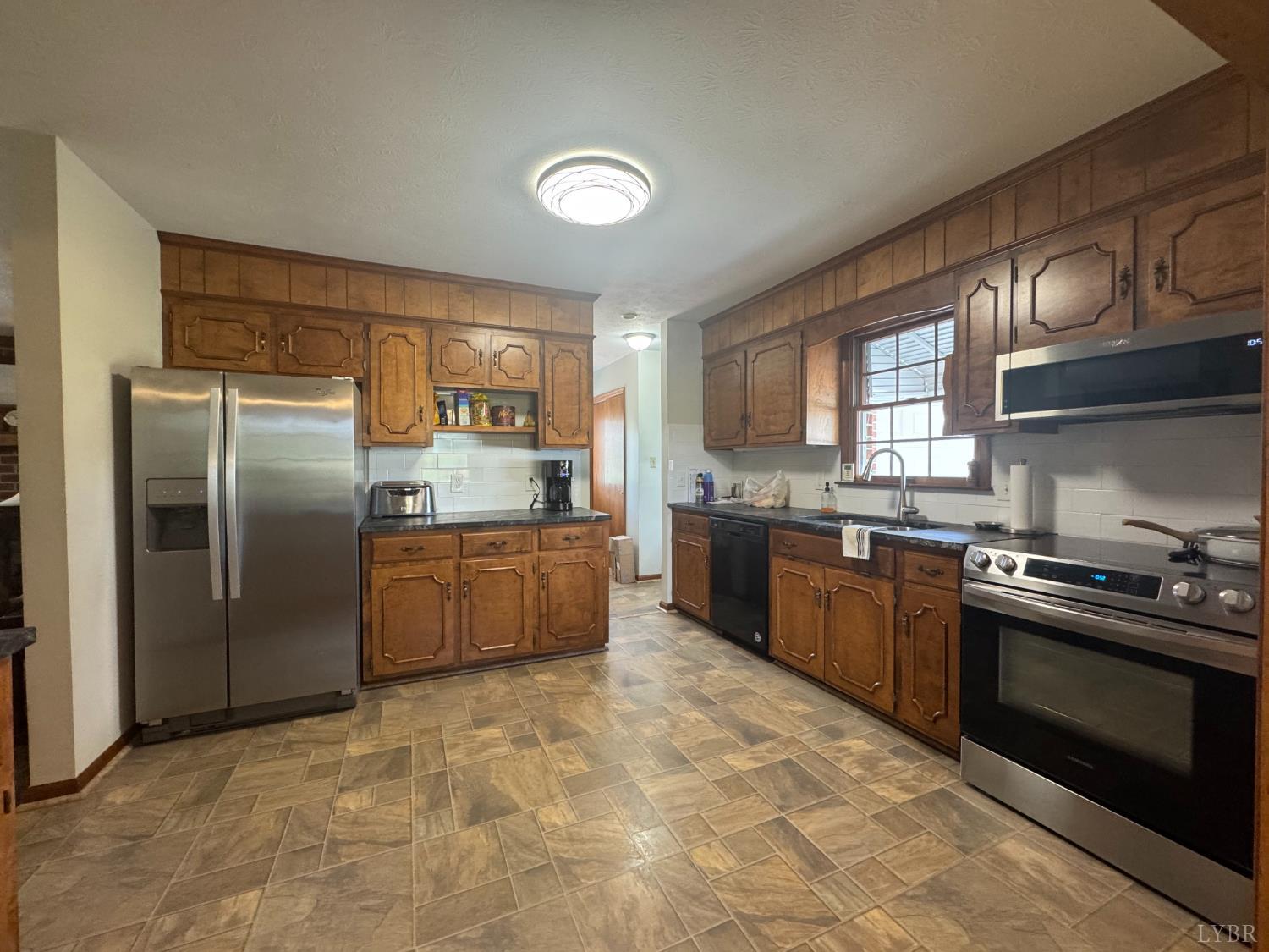 248 Willow Oak Road Appomattox, VA 24522 - Photo 7 of 30