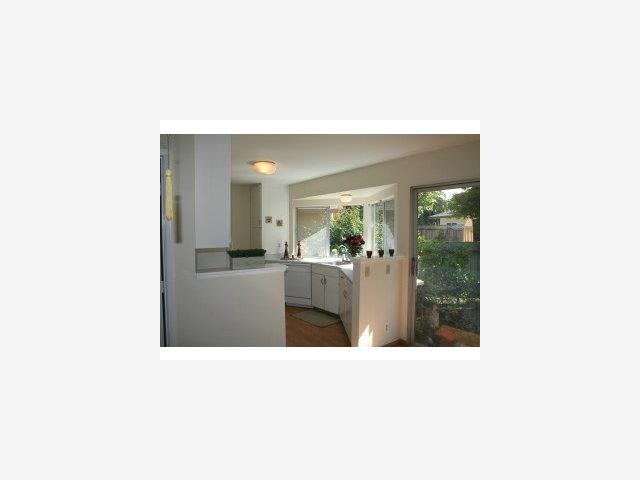 797 Rosita Road Pacifica, CA 94044 - Photo 6 of 9 Gallery Image 6