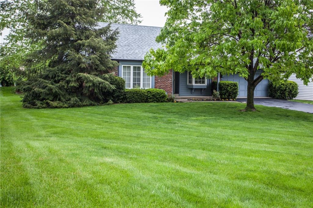 12587 Charing Cross Road Carmel, IN 46033 - Photo 2 of 27 Gallery Image 2