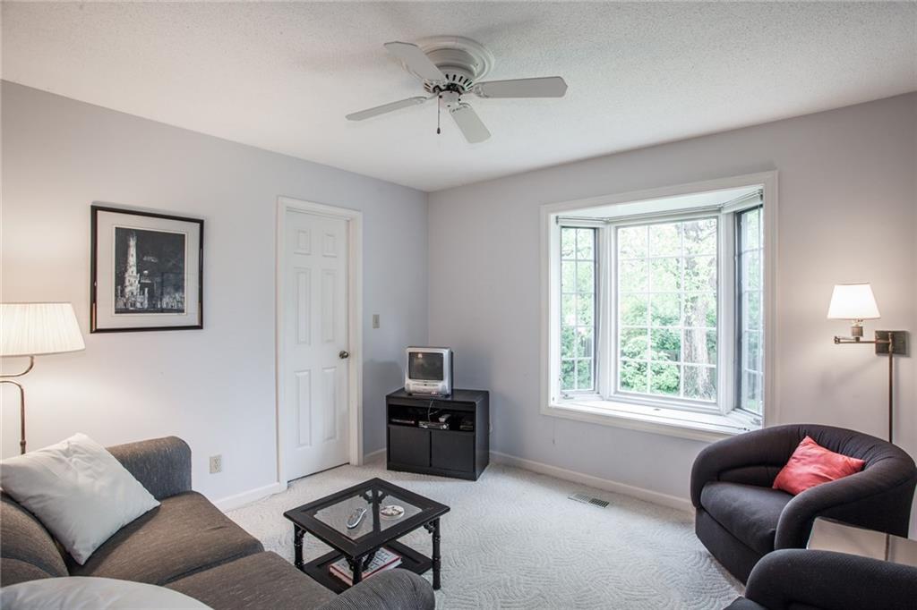12587 Charing Cross Road Carmel, IN 46033 - Photo 16 of 27 Gallery Image 16