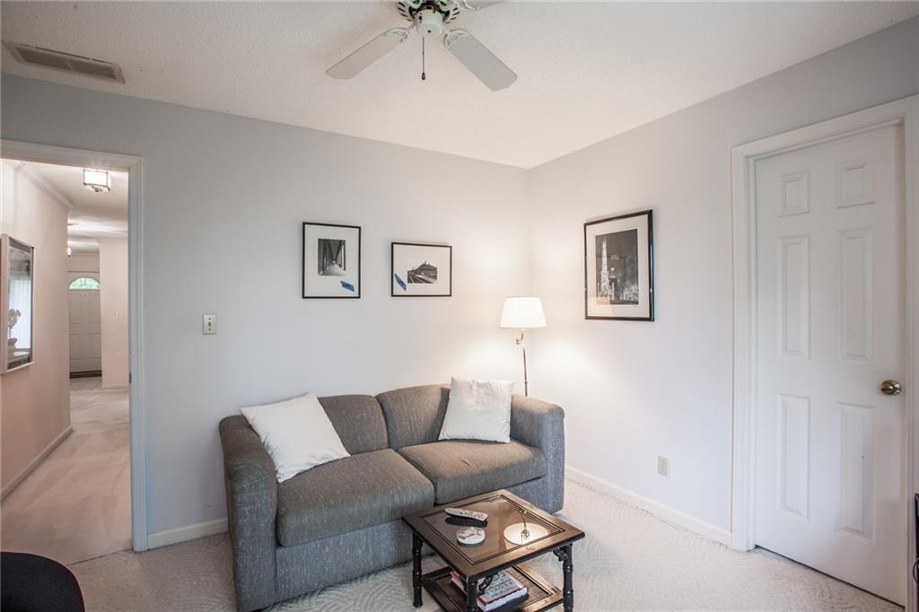 12587 Charing Cross Road Carmel, IN 46033 - Photo 17 of 27 Gallery Image 17
