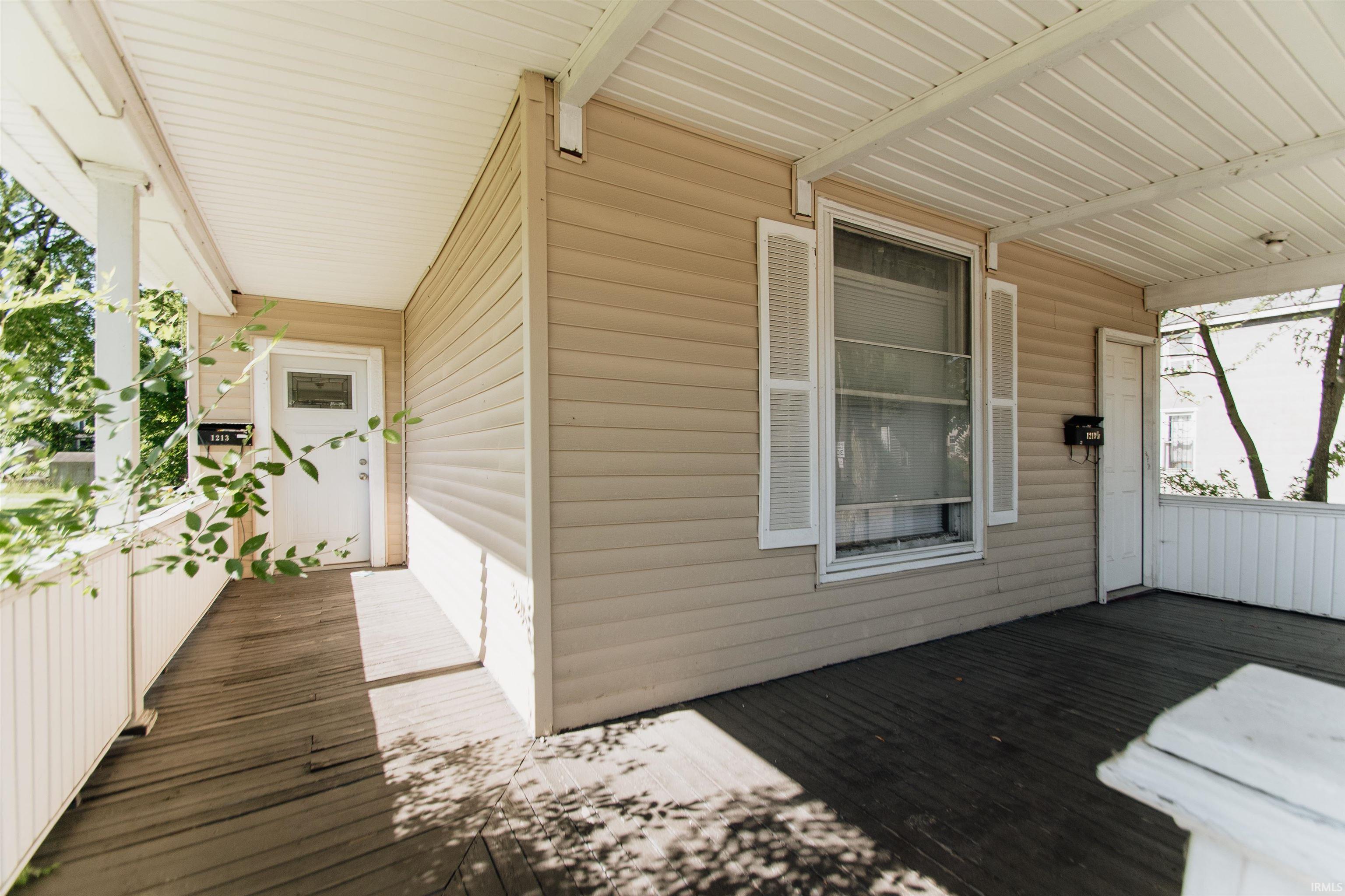 1213 Taylor Street Fort Wayne, IN 46802 - Photo 3 of 22