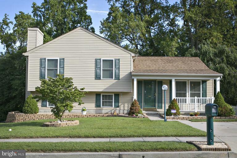 56 Yew Road Baltimore, MD 21221 - Photo 1 of 29 Exterior (Front)