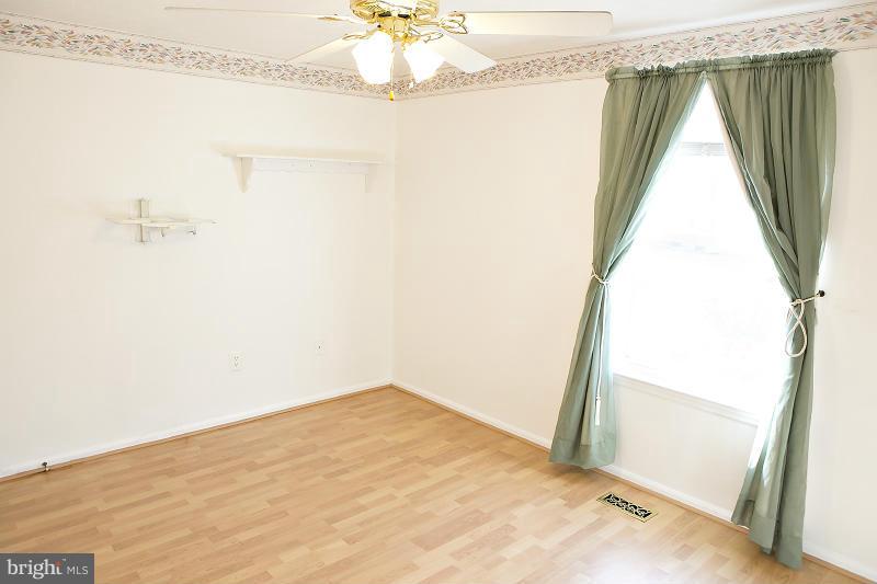 56 Yew Road Baltimore, MD 21221 - Photo 21 of 29 Bedroom
