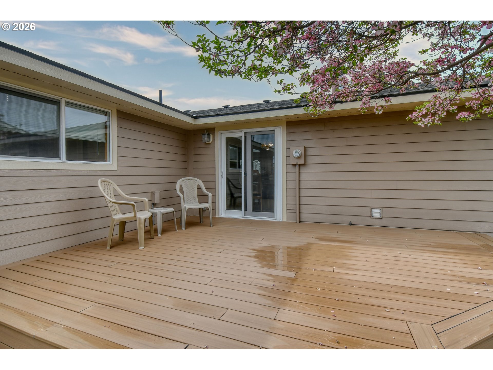 329 West Garfield Street Athena, OR 97813 - Photo 38 of 46 a view of a terrace with outdoor seating