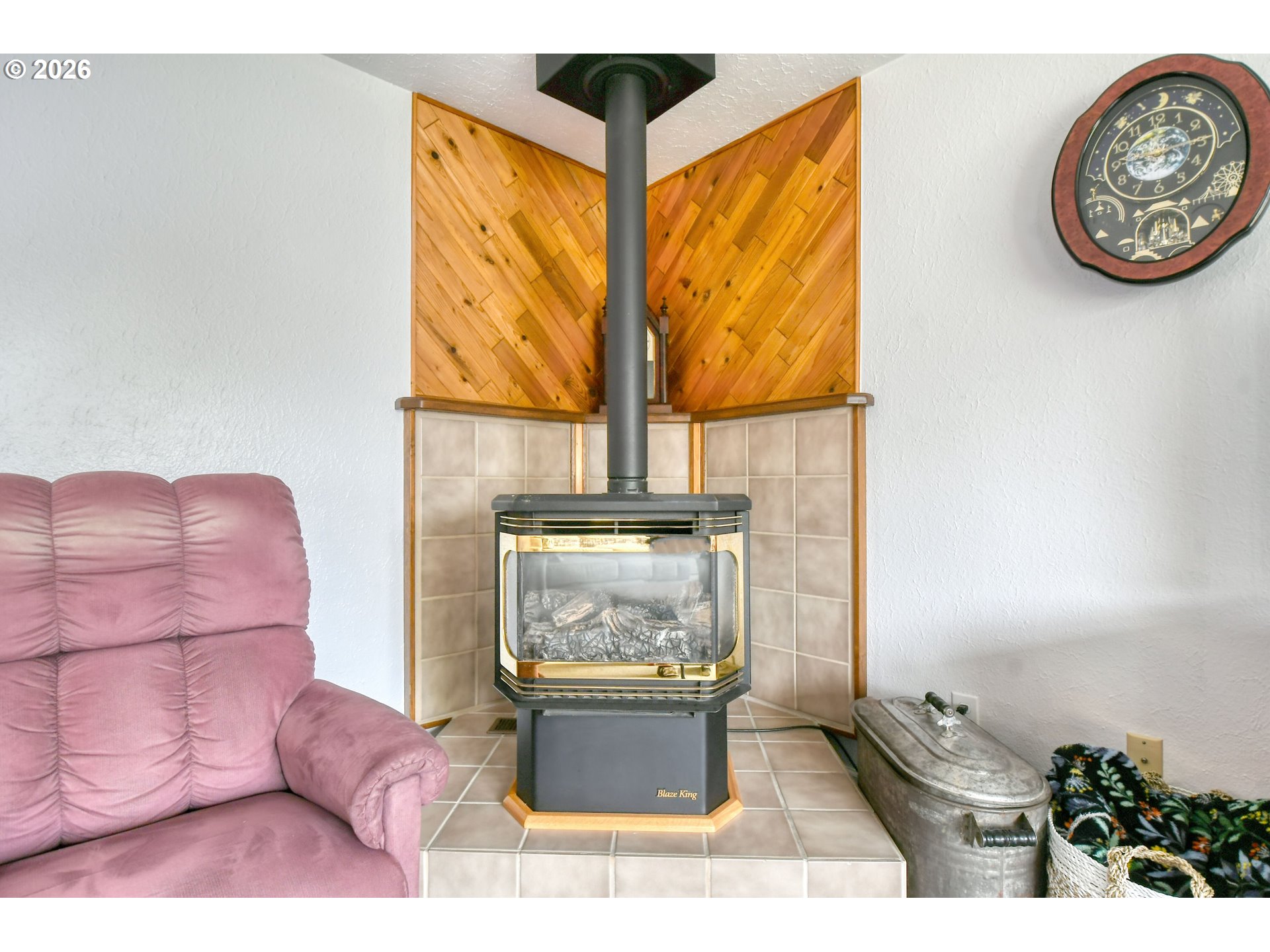 329 West Garfield Street Athena, OR 97813 - Photo 8 of 46 a living room with furniture a window and a potted plant