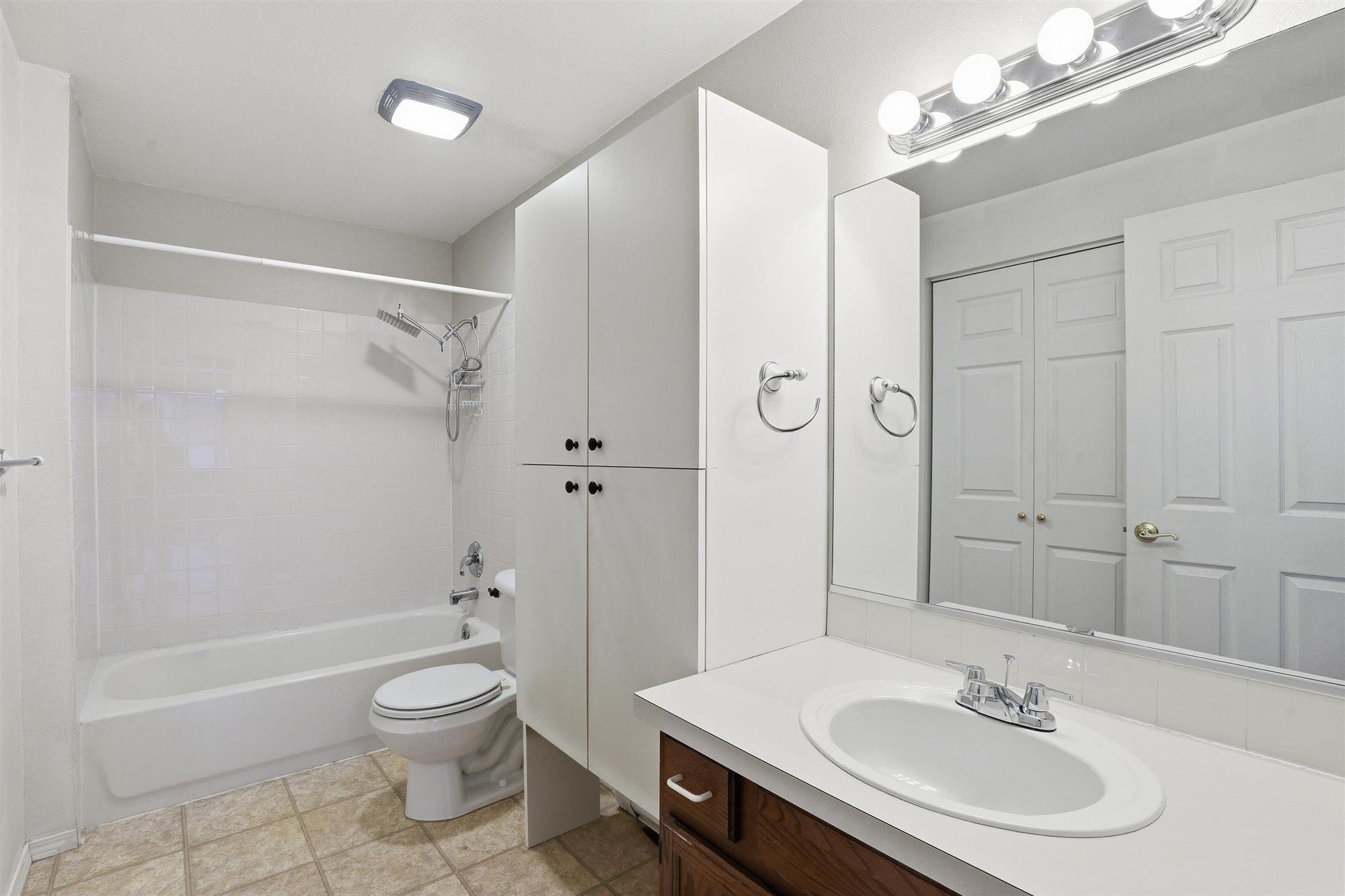 202 East Weile Avenue, Unit 4 Spokane, WA 99208 - Photo 13 of 21