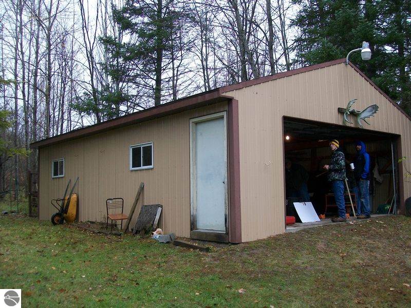 246 South Denstedt Road Hale, MI 48739 - Photo 3 of 11 1778075-2.JPG