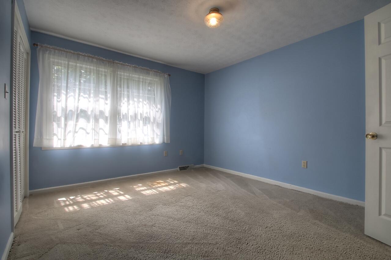 557 Sasser School Road London, KY 40744 - Photo 19 of 32 34