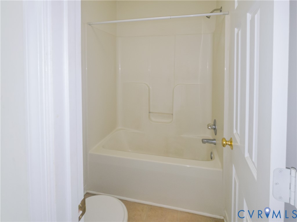 2072 Tuckers Landing Road North Chesterfield, VA 23236 - Photo 37 of 55 Full Bath