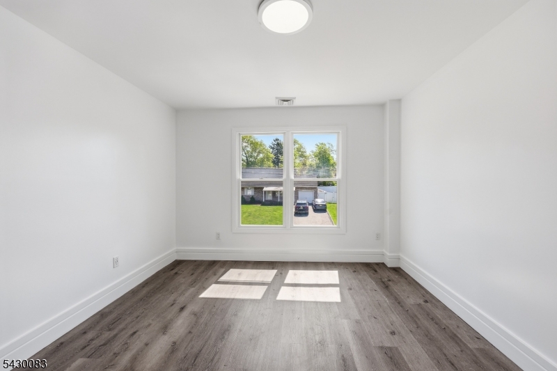 64 Longfellow Drive Woodbridge, NJ 07067 - Photo 21 of 31