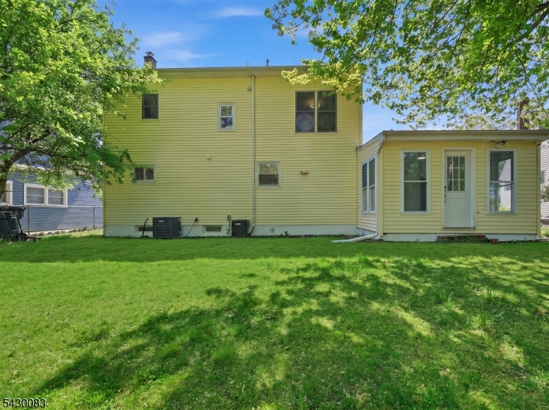 64 Longfellow Drive Woodbridge, NJ 07067 - Photo 30 of 31