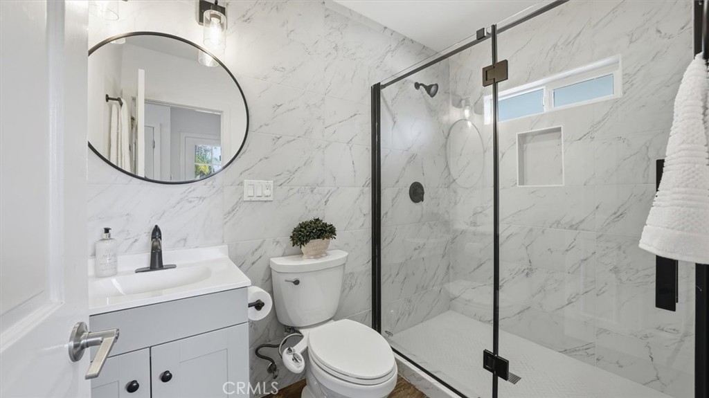 4508 Newton Street Torrance, CA 90505 - Photo 16 of 46 Main floor powder bathroom