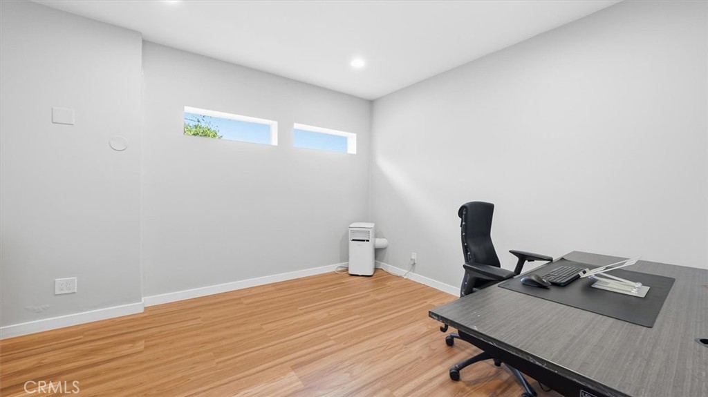 4508 Newton Street Torrance, CA 90505 - Photo 29 of 46 Garage level room
