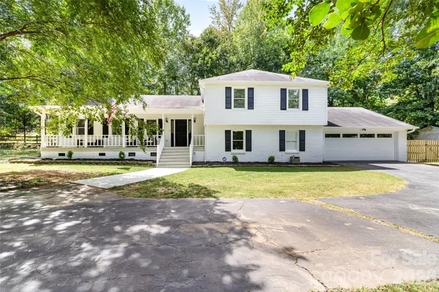 $575,000 | 4501 Brookwood Road, Charlotte, NC 28215