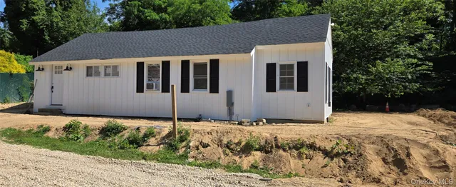 $3,500 | 340 Main Street, East Setauket, NY 11733