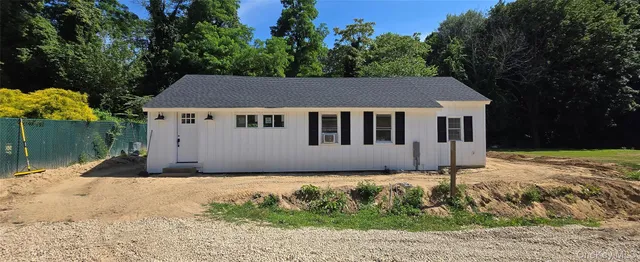 $3,500 | 340 Main Street, East Setauket, NY 11733