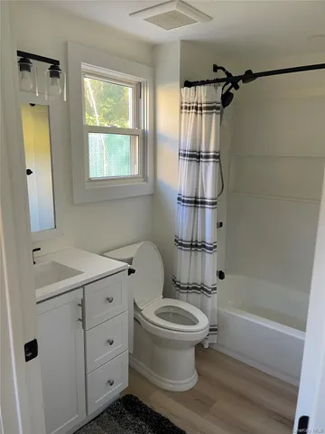 $3,500 | 340 Main Street, East Setauket, NY 11733