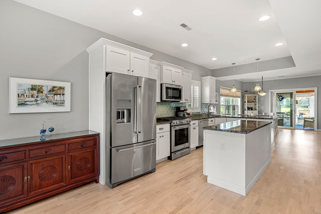 170 Beach Road, Unit 25 Salisbury, MA 01952 - Photo 7 of 41 Gallery Image 7