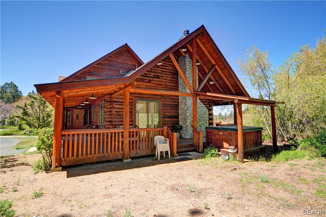 43574 Shasta Road Big Bear Lake, CA 92315 - Photo 34 of 37 front view of a house