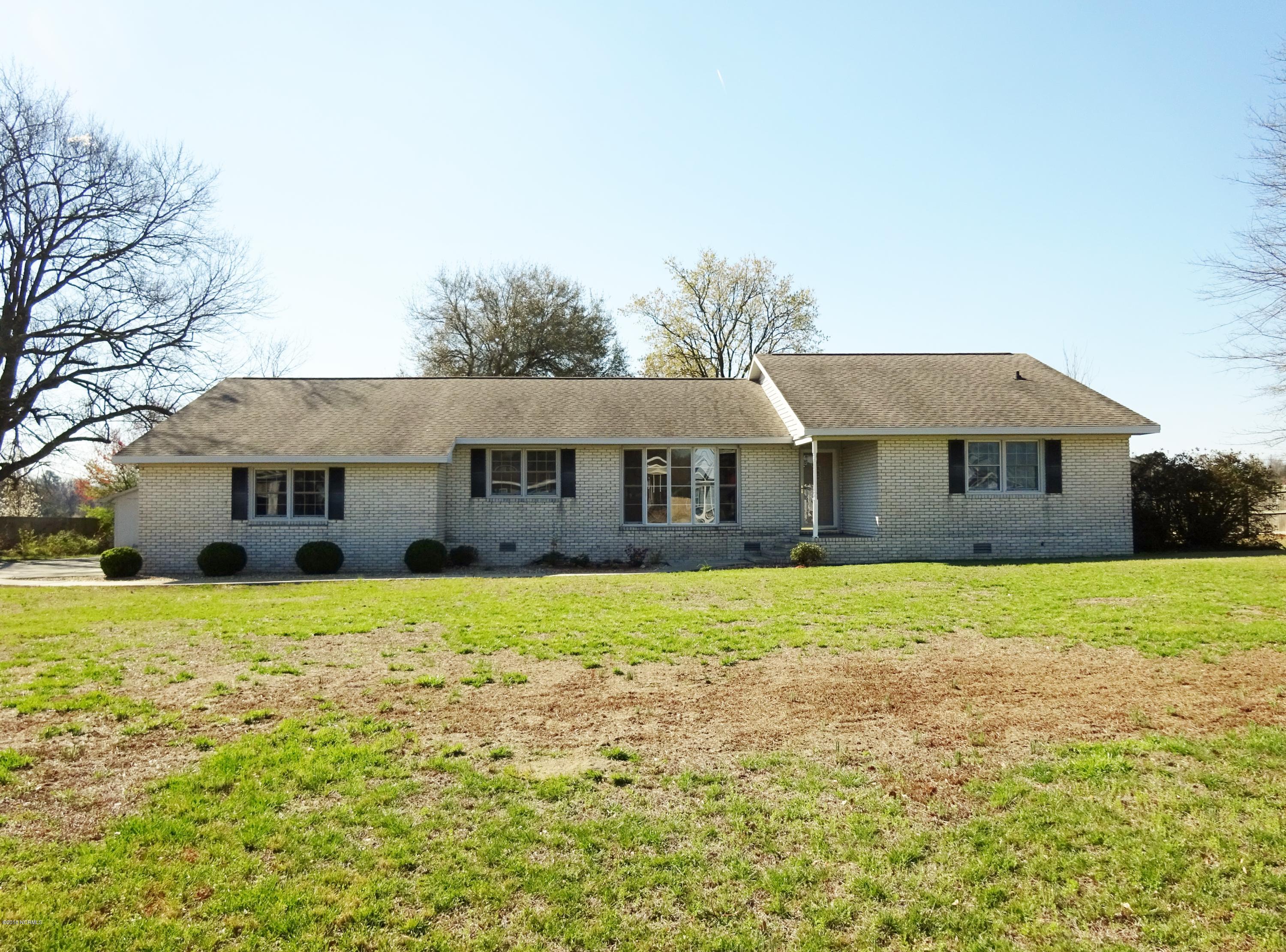 407 Haw Branch Road Richlands, NC 28574 - Photo 1 of 48 DSC06389
