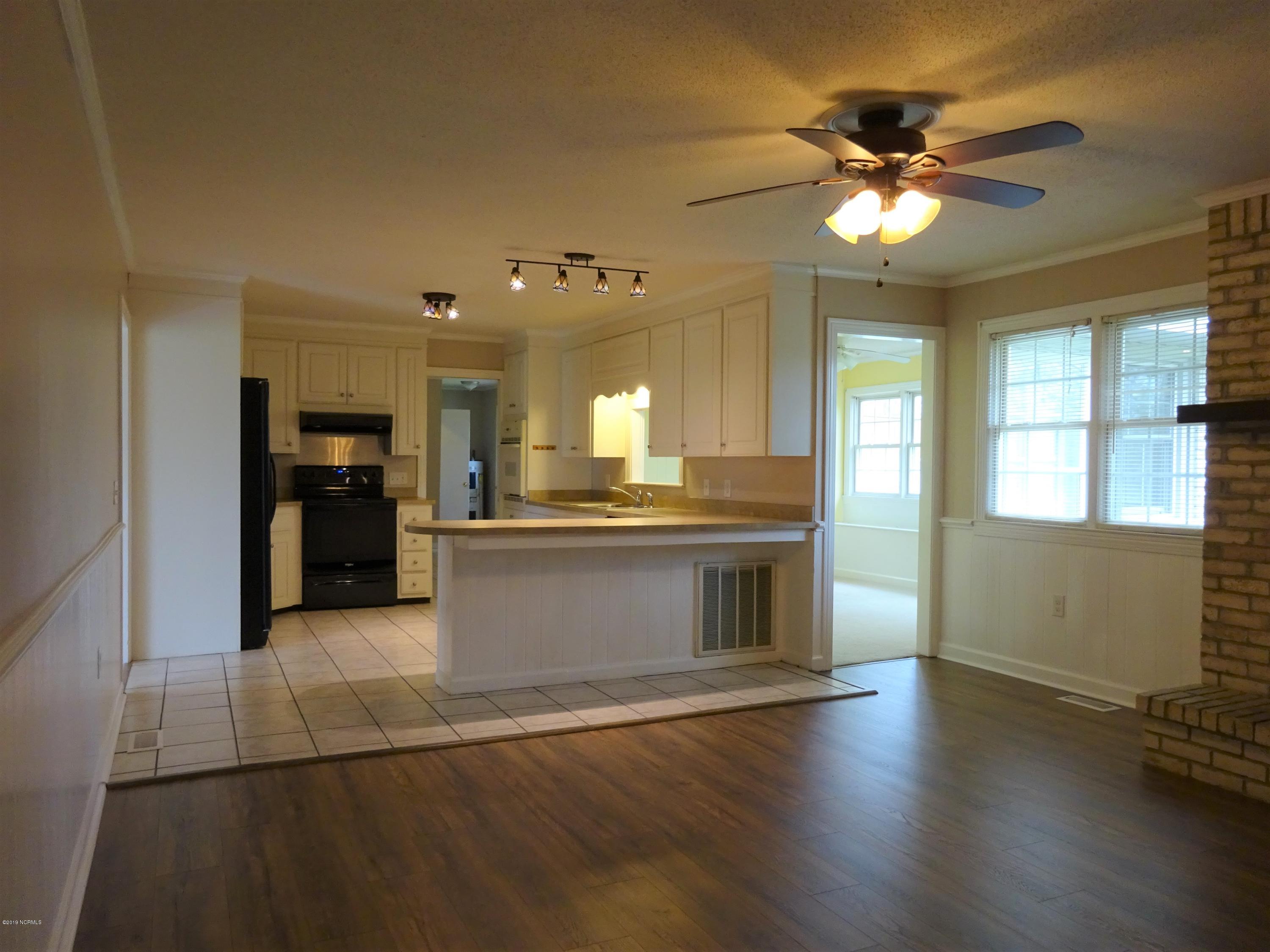 407 Haw Branch Road Richlands, NC 28574 - Photo 11 of 48 DSC08604