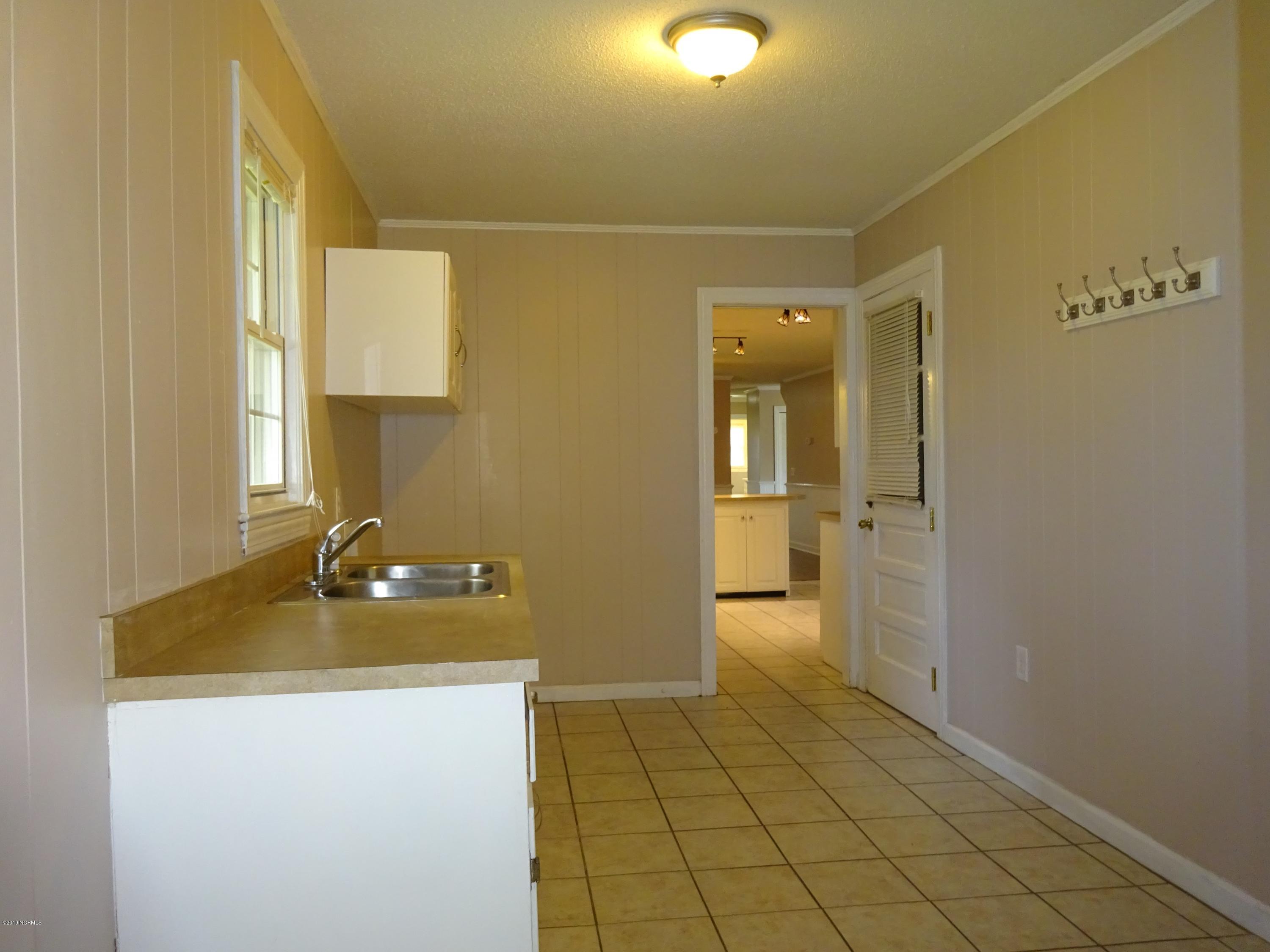 407 Haw Branch Road Richlands, NC 28574 - Photo 19 of 48 DSC08612