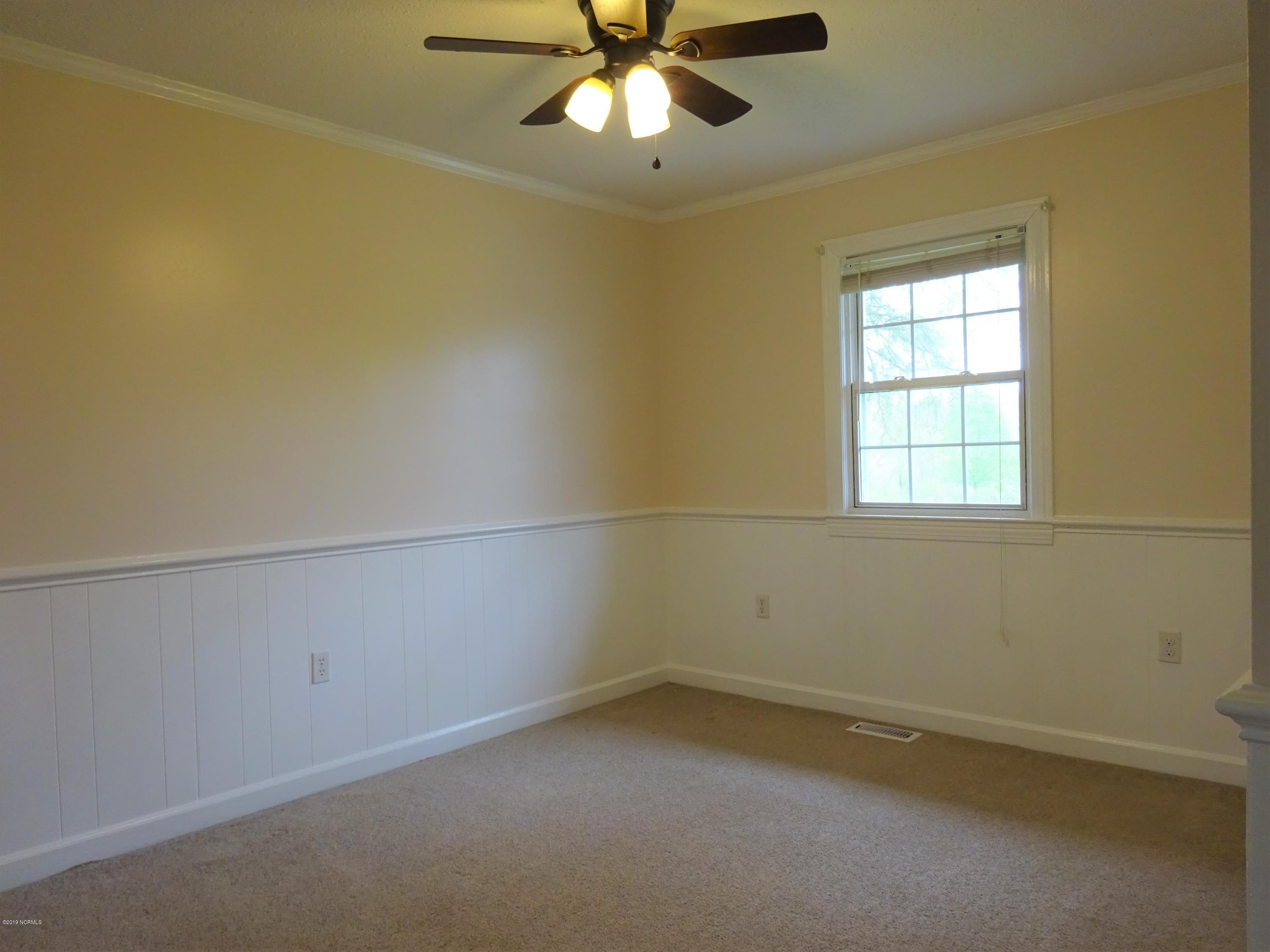 407 Haw Branch Road Richlands, NC 28574 - Photo 31 of 48 DSC08626