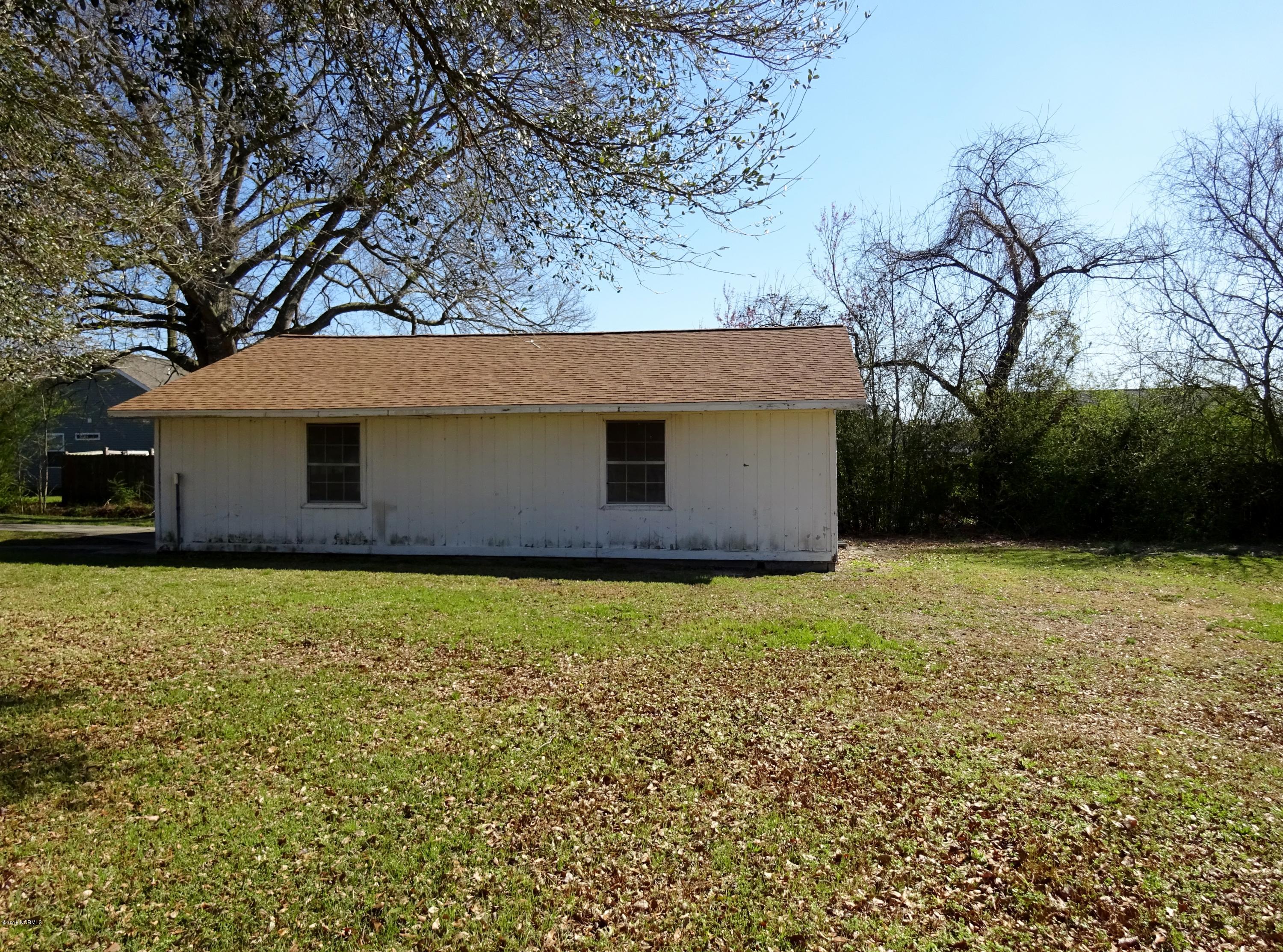 407 Haw Branch Road Richlands, NC 28574 - Photo 43 of 48 DSC06427