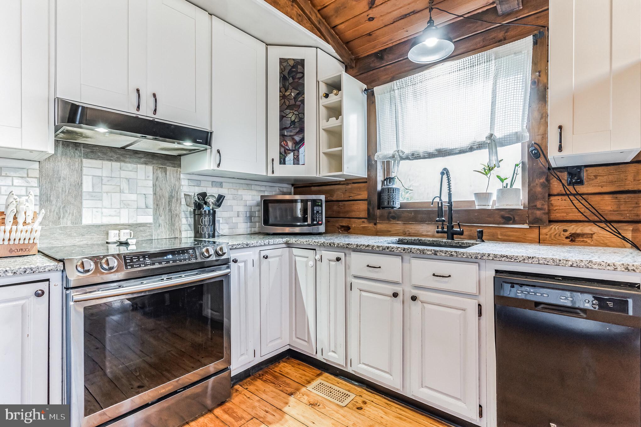11995 Dumfries Road Manassas, VA 20112 - Photo 11 of 39 Gallery Image 11