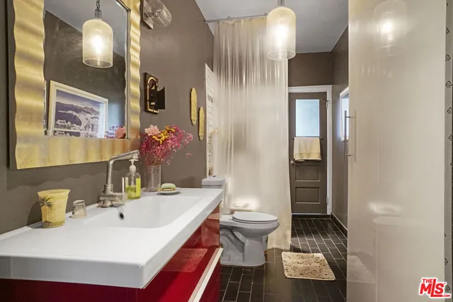 $1,225,000 | 573 West 13th Street, San Pedro, CA 90731