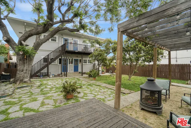 $1,225,000 | 573 West 13th Street, San Pedro, CA 90731