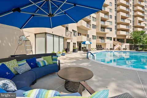 $595,000 | 1101 South Arlington Ridge Road, Unit 608, Arlington, VA 22202