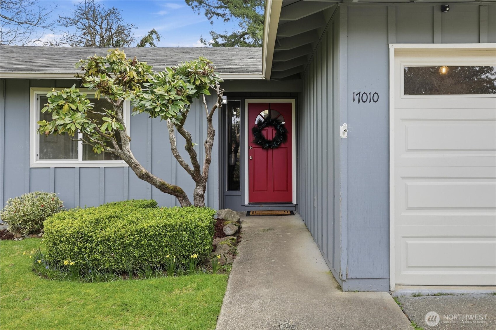 17010 137th Place Southeast Renton, WA 98058 - Photo 3 of 36 Gallery Image 3
