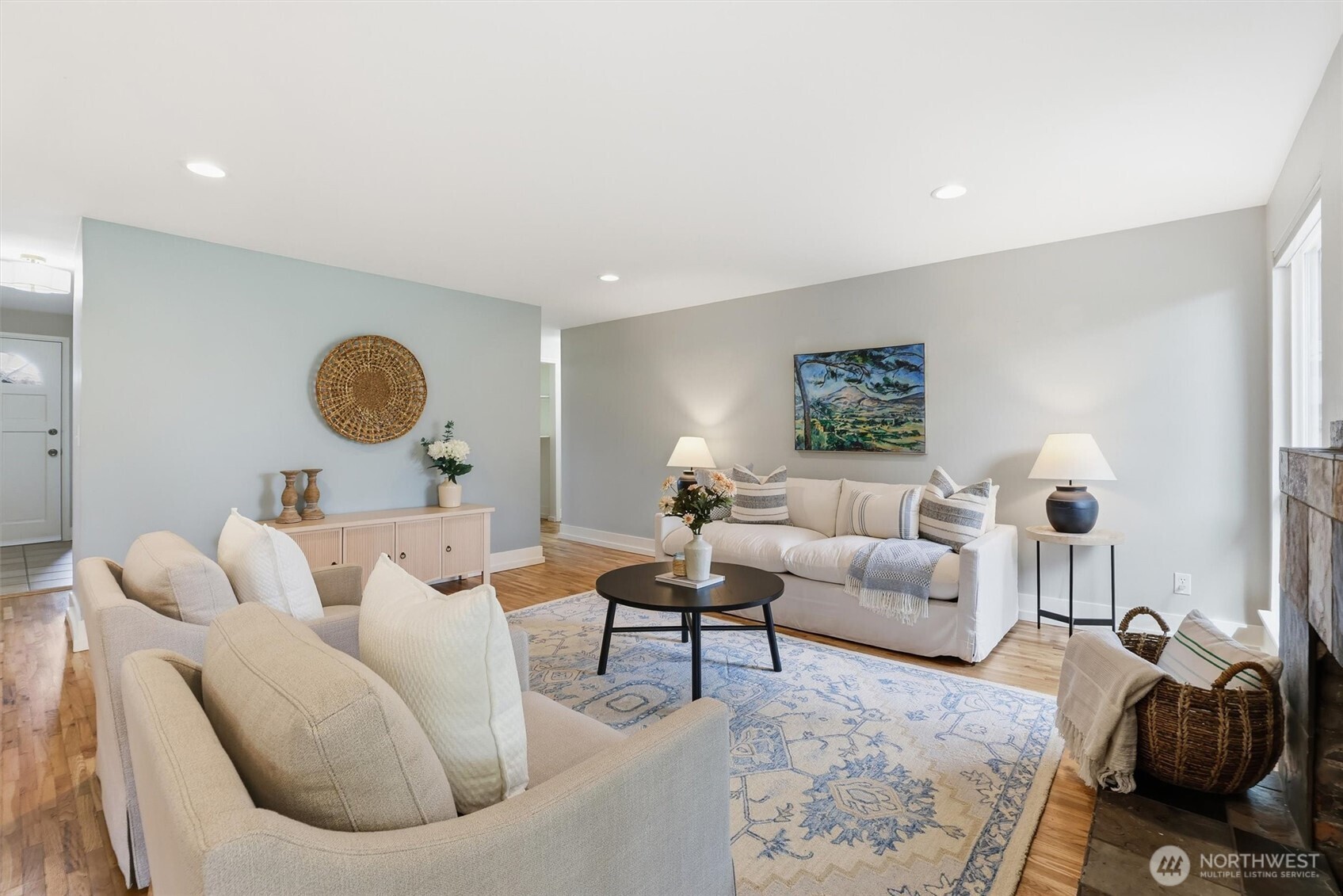 17010 137th Place Southeast Renton, WA 98058 - Photo 6 of 36 Gallery Image 6