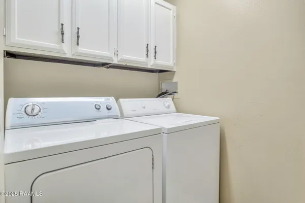 $115,000 | 200 Lodge Drive, Unit 410, Lafayette, LA 70506