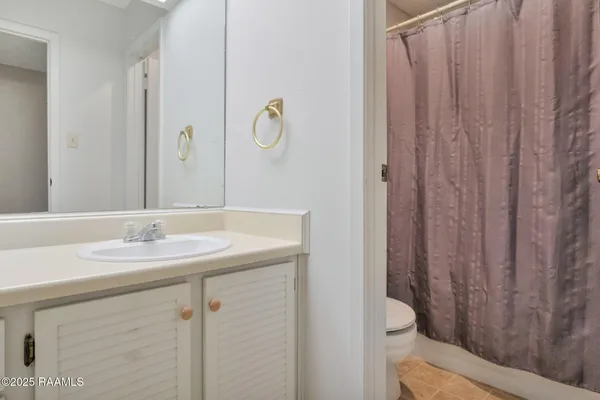 $115,000 | 200 Lodge Drive, Unit 410, Lafayette, LA 70506